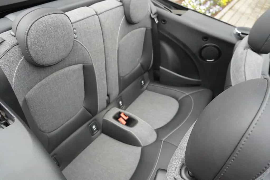 MINI Cooper S Cabrio 2.0 DSG LED Navi Tempomat 02/2019-photo-42