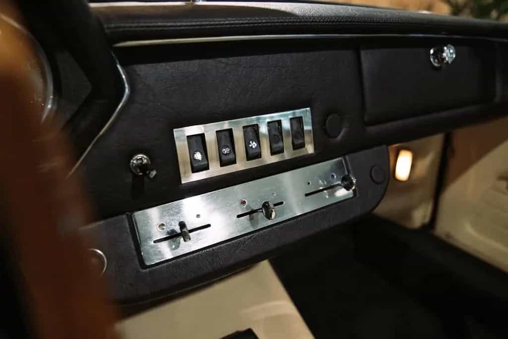 Maserati Other 3500 3.5 Mistral Spider | 1 of 27 | Swiss Car | 01/1964-photo-20