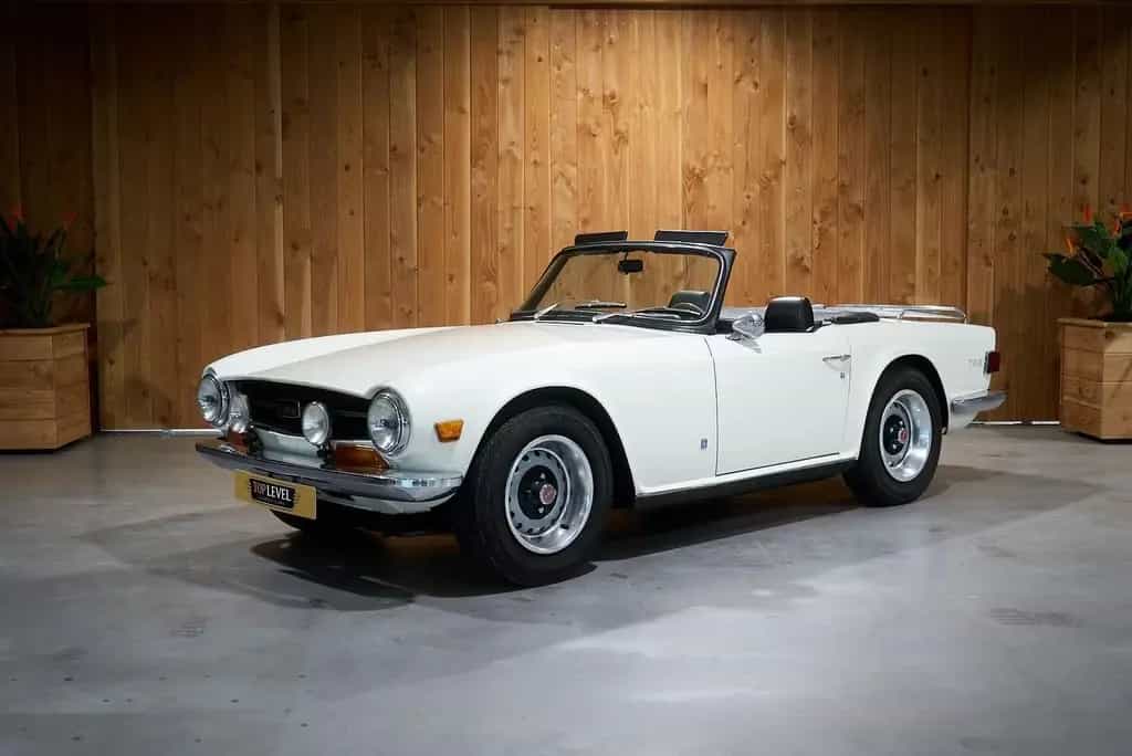 Triumph TR6 Soft Top 02/1971-photo-0