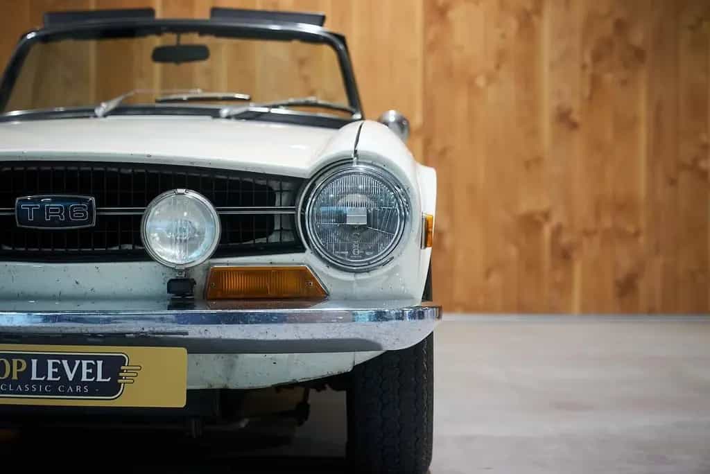 Triumph TR6 Soft Top 02/1971-photo-12