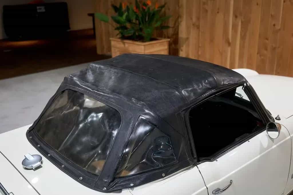 Triumph TR6 Soft Top 02/1971-photo-15
