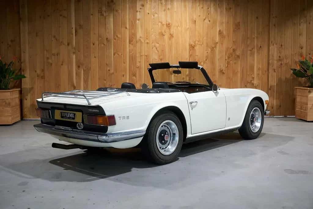 Triumph TR6 Soft Top 02/1971-photo-22