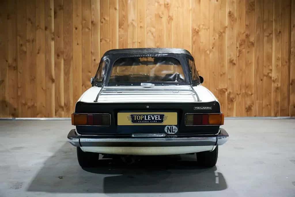 Triumph TR6 Soft Top 02/1971-photo-23
