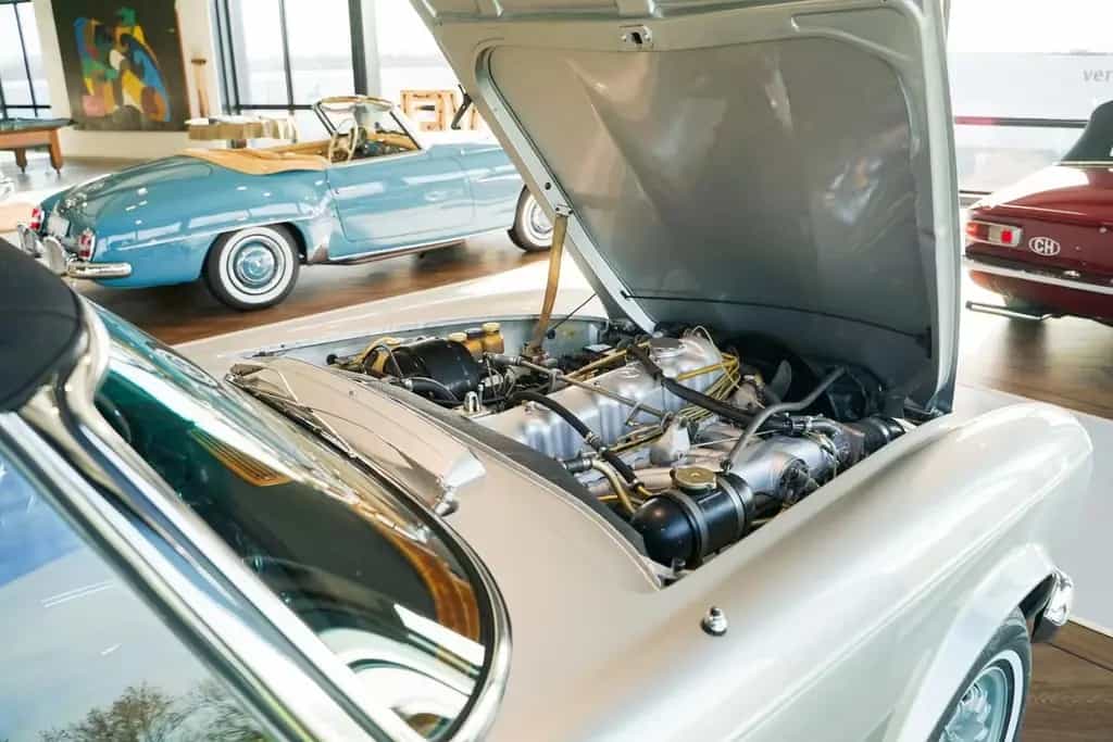 Triumph TR6 Soft Top 02/1971-photo-27