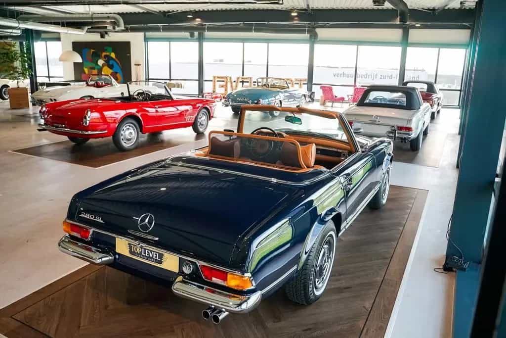Triumph TR6 Soft Top 02/1971-photo-28