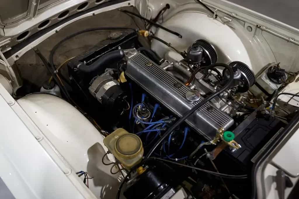 Triumph TR6 Soft Top 02/1971-photo-4