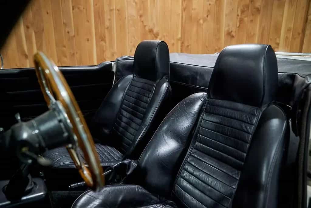 Triumph TR6 Soft Top 02/1971-photo-8