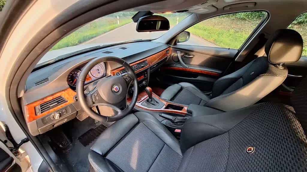 ALPINA D3 2,0 Bi-Turbo SWITCH-TRONIC 320d/325d/330d 02/2010-photo-11