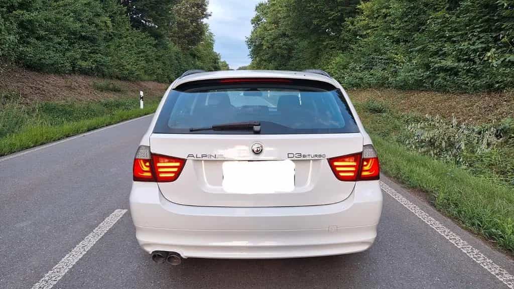 ALPINA D3 2,0 Bi-Turbo SWITCH-TRONIC 320d/325d/330d 02/2010-photo-4