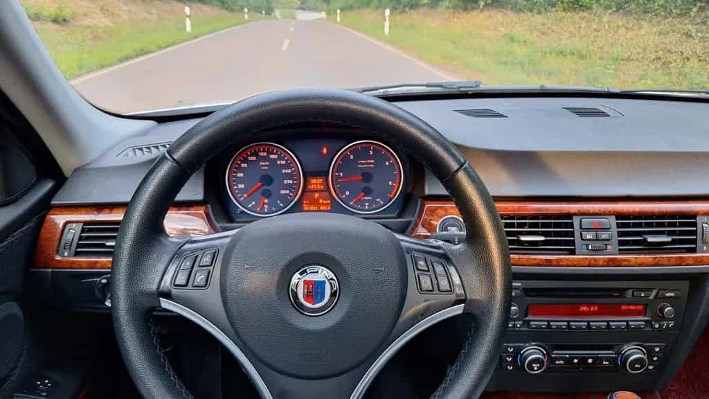 ALPINA D3 2,0 Bi-Turbo SWITCH-TRONIC 320d/325d/330d 02/2010-photo-5