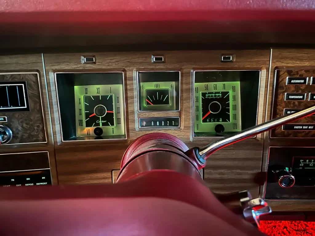 Lincoln Continental MK IV CARTIER 11/1972-photo-4
