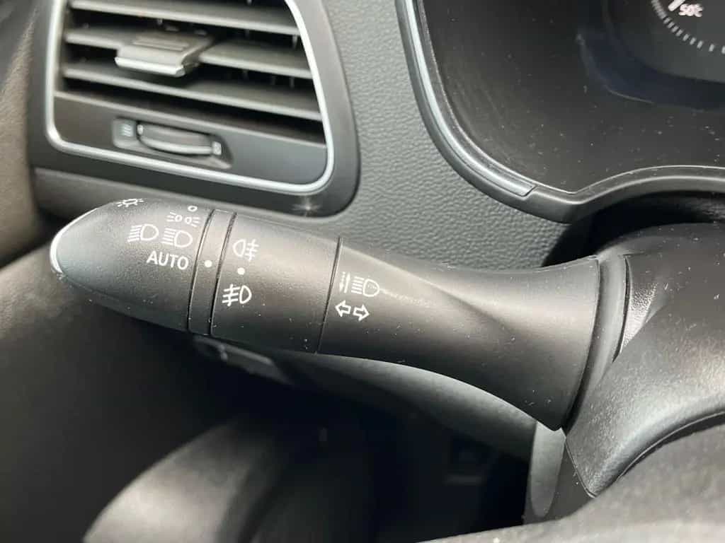 Renault Megane Grandtour 1.2TCe Limited Energy Deluxe 05/2018-photo-14
