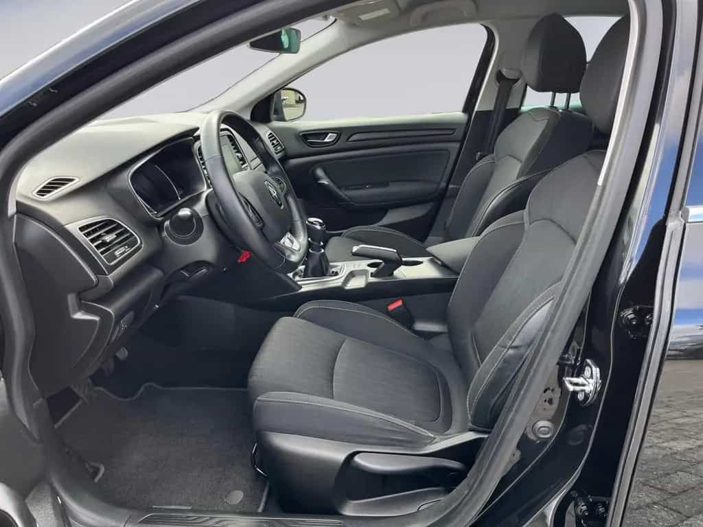 Renault Megane Grandtour 1.2TCe Limited Energy Deluxe 05/2018-photo-19