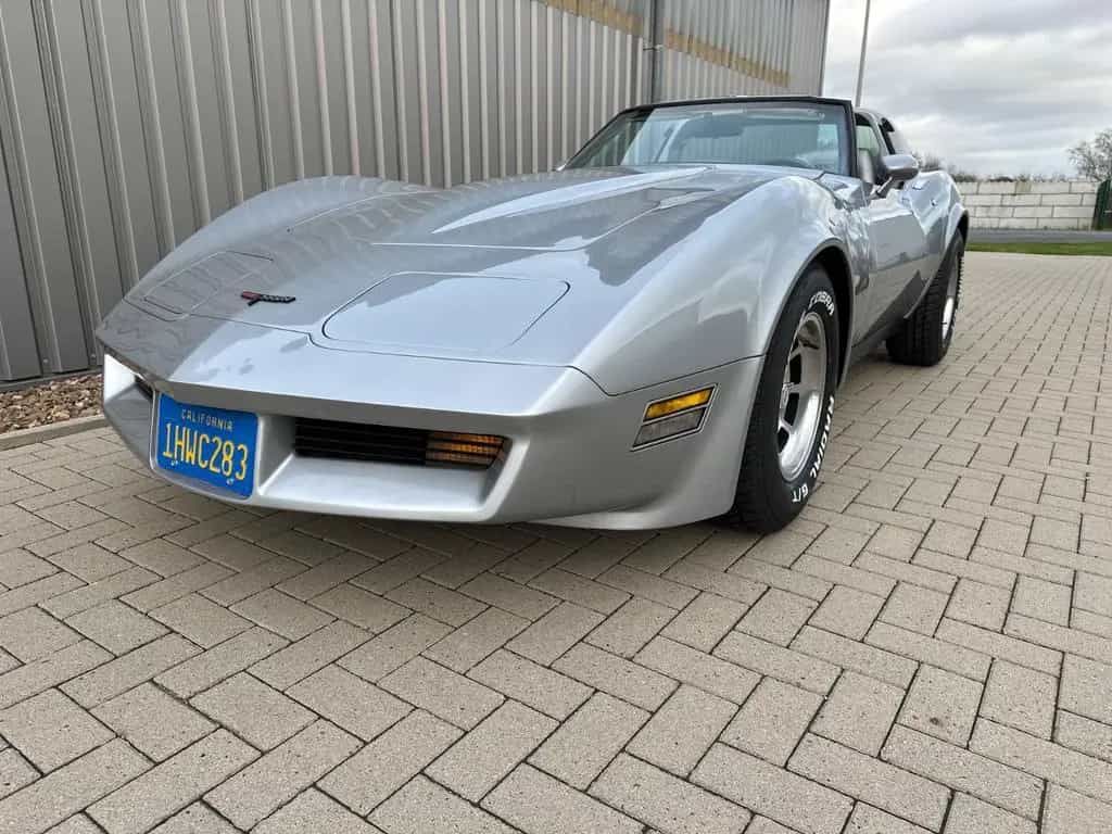 Corvette C3 Stingray T Top 07/1981-photo-1