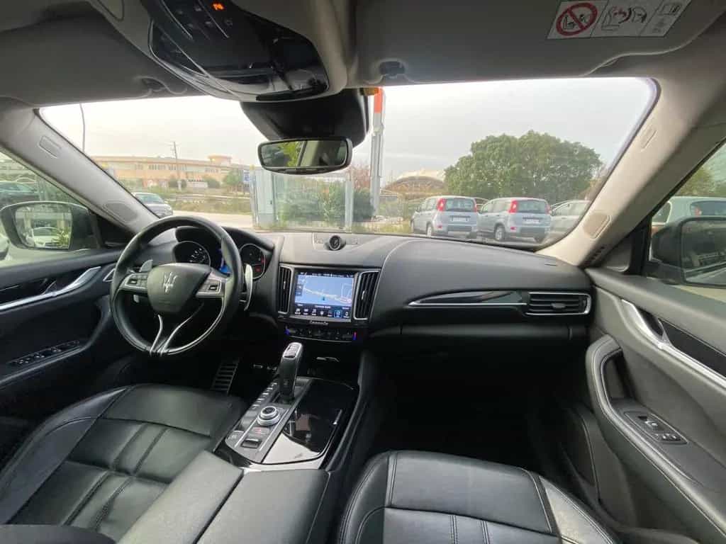 Maserati Levante 3.0 V6 GranSport 250cv auto my2 05/2020-photo-11