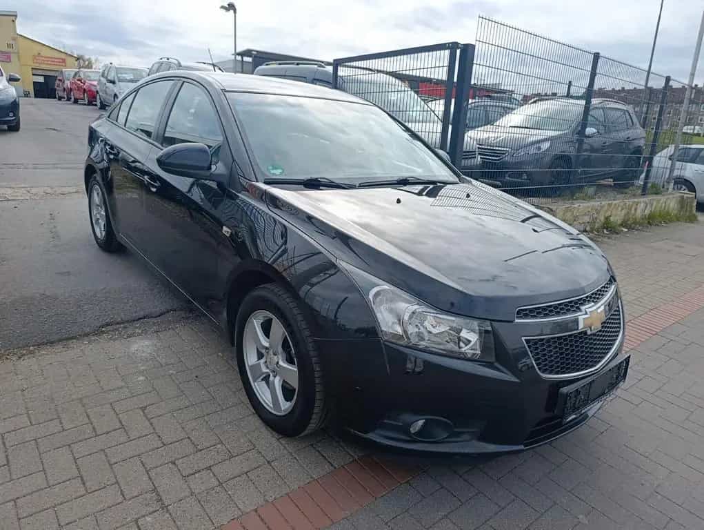 Chevrolet Cruze LS*KLIMA*LIMO*E-FENSTER*ALUS*ISOFIX*100TKM 09/2009-photo-10
