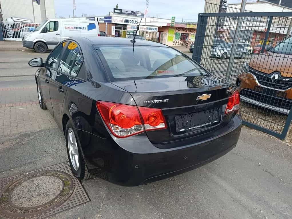 Chevrolet Cruze LS*KLIMA*LIMO*E-FENSTER*ALUS*ISOFIX*100TKM 09/2009-photo-4