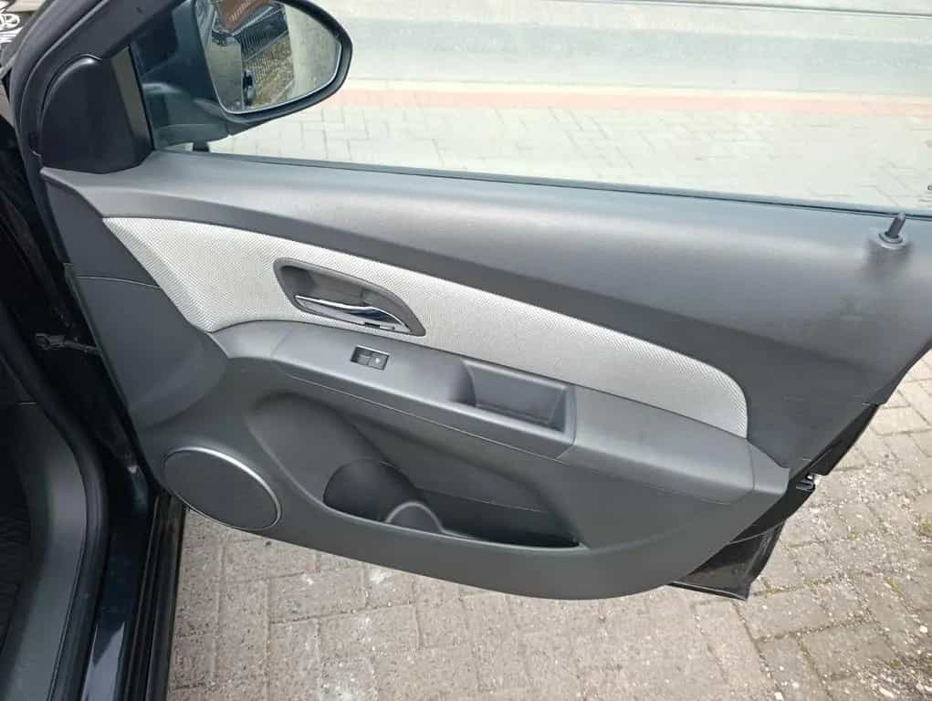 Chevrolet Cruze LS*KLIMA*LIMO*E-FENSTER*ALUS*ISOFIX*100TKM 09/2009-photo-45