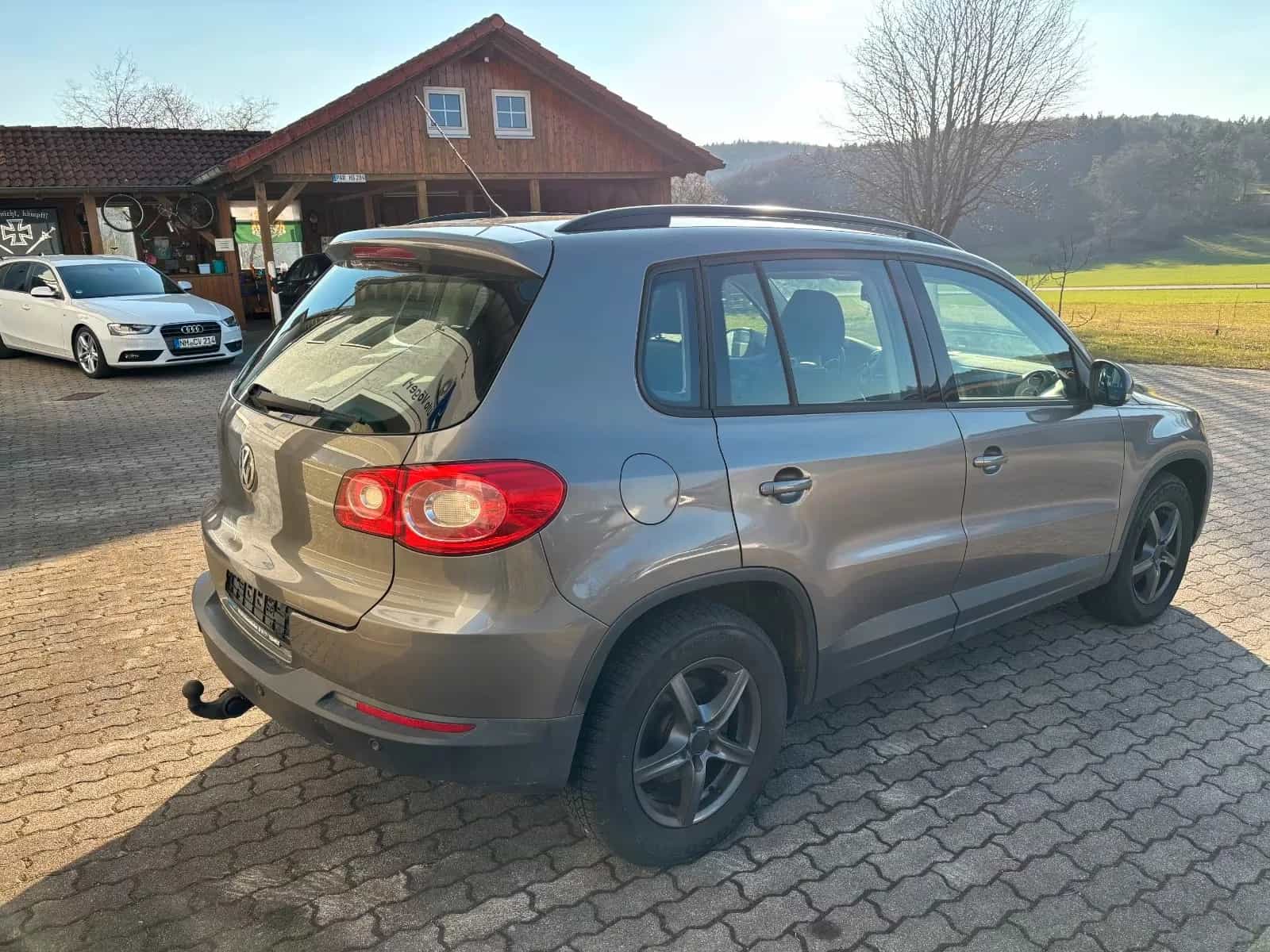 Volkswagen Tiguan 11/2009-photo-4