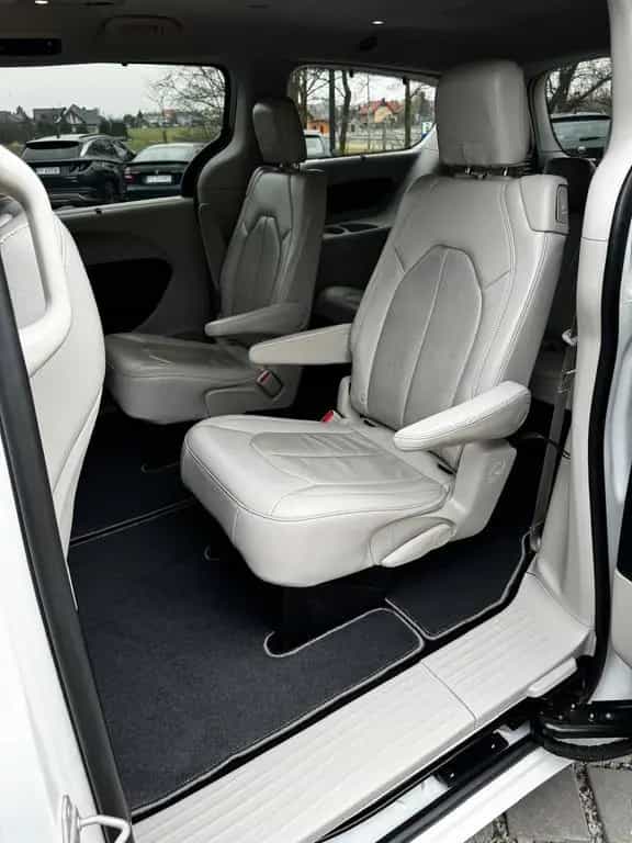 Chrysler Pacifica Neue Reifen, Ölwechsel, Inspektion 01/2021-photo-7