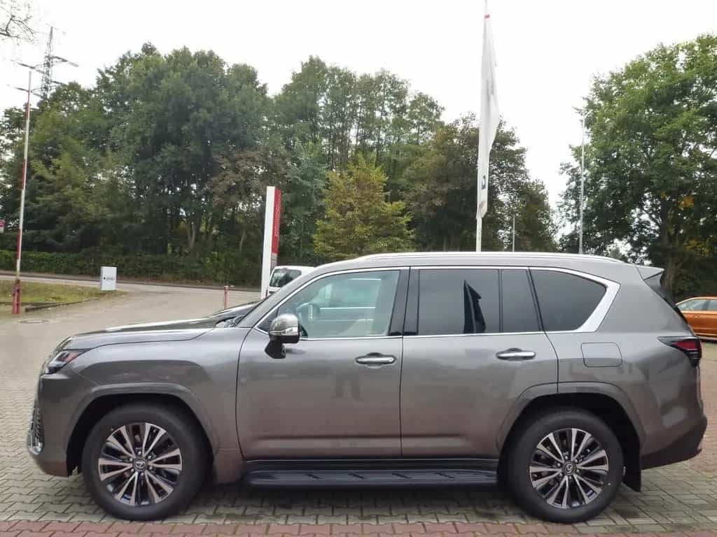 Lexus LX 500d SOFORT+FULL OPTION+STOCK BERLIN 06/2023-photo-5