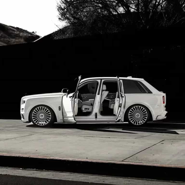 Rolls-Royce Cullinan BLACK BADGE*600*MANSORY*CARBON 04/2021-photo-1