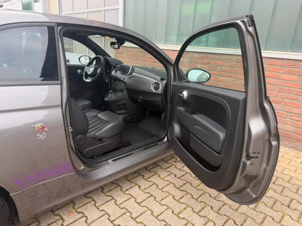 Abarth 500 595 Turismo Automatik /Leder/Xenon/Sitzhzg 08/2018-photo-8