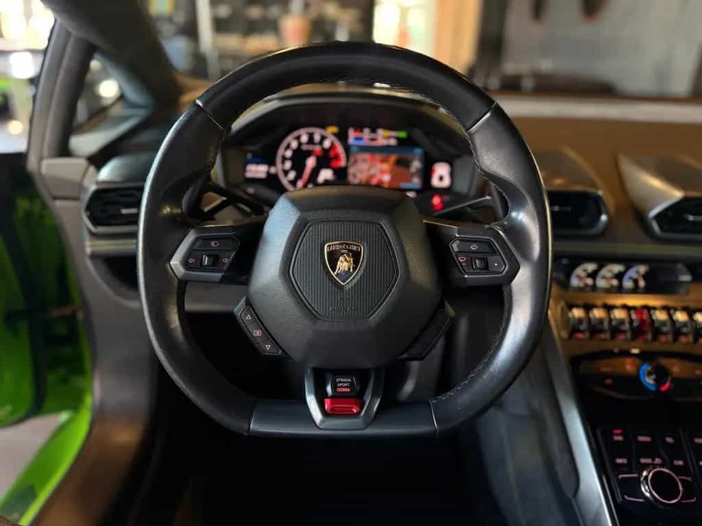 Lamborghini Huracán LP 610-4 07/2017-photo-11