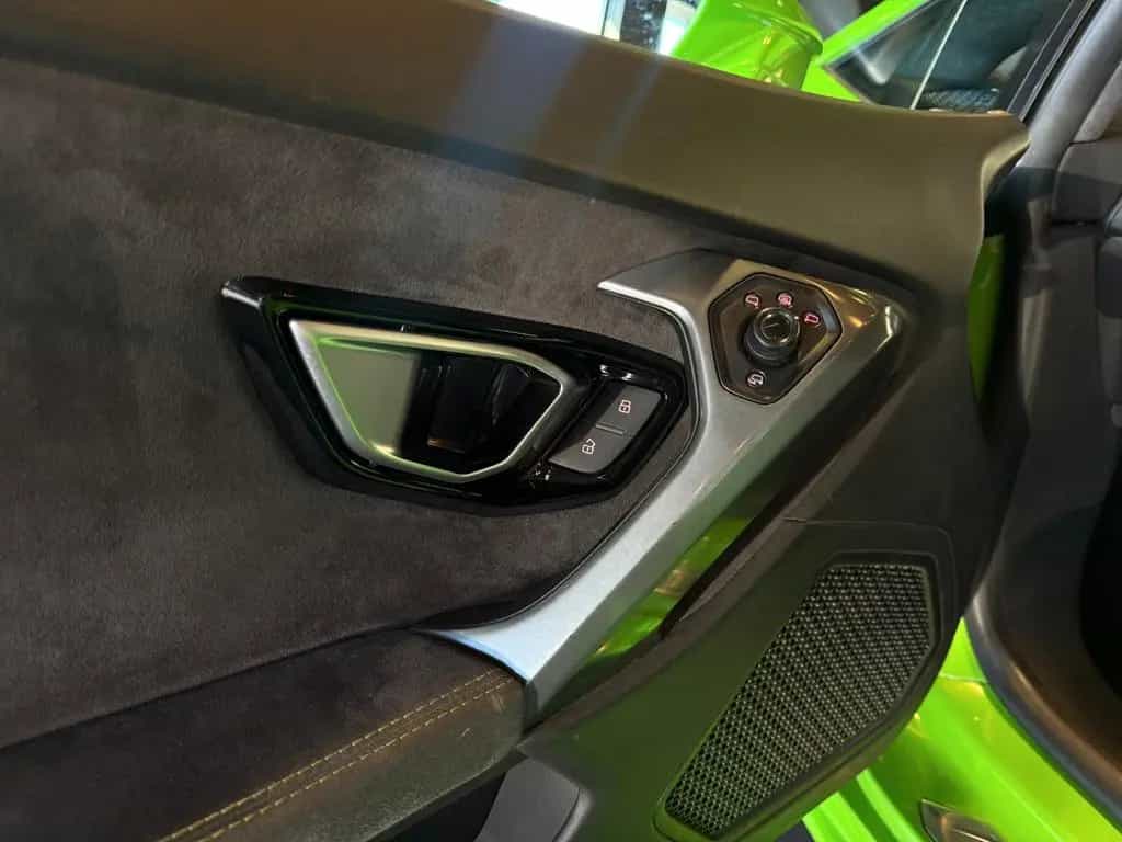Lamborghini Huracán LP 610-4 07/2017-photo-17