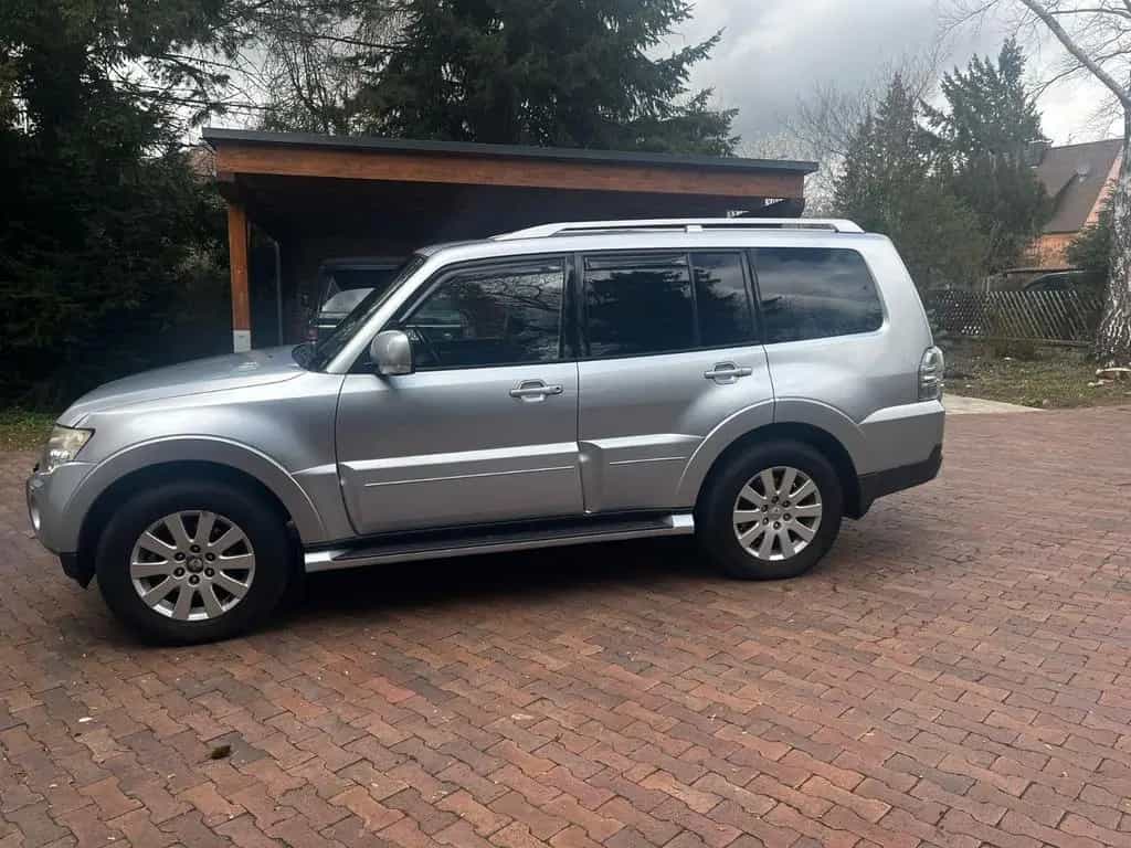 Mitsubishi Pajero 3,2 DI-D 08/2007-photo-0