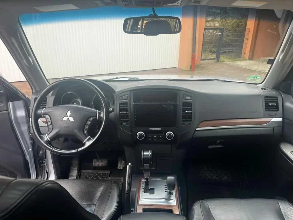 Mitsubishi Pajero 3,2 DI-D 08/2007-photo-4