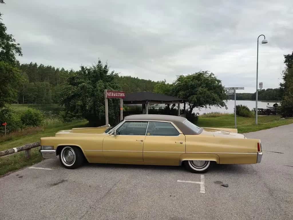 Cadillac Sedan Deville 02/1970-photo-2
