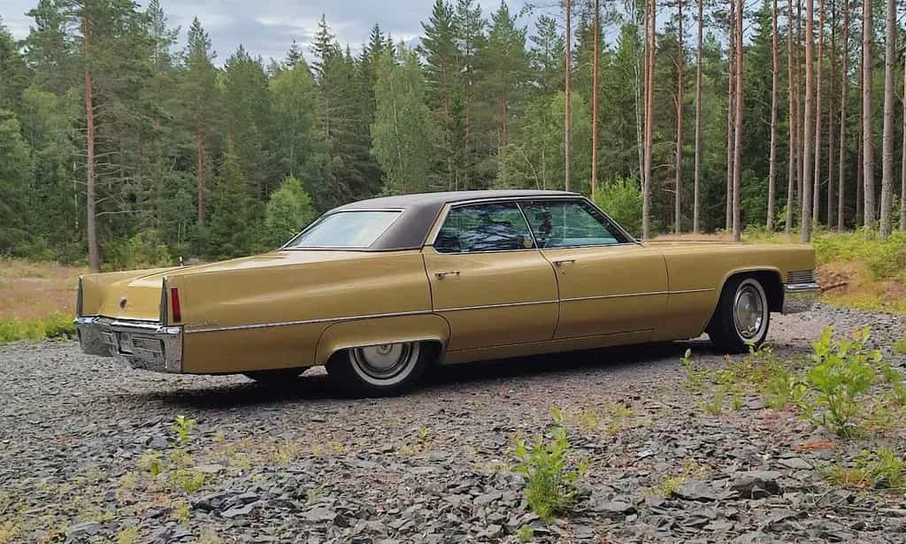 Cadillac Sedan Deville 02/1970-photo-4