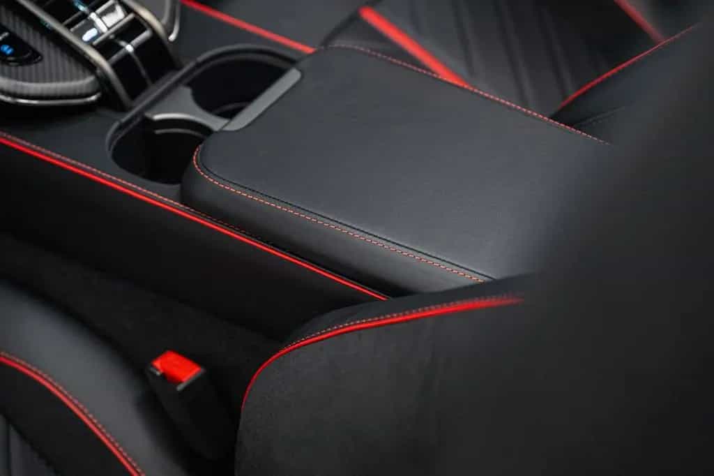 Aston Martin Vantage S Roadster MY26 |S-Highlights CCM Brakes 01/2026-photo-15