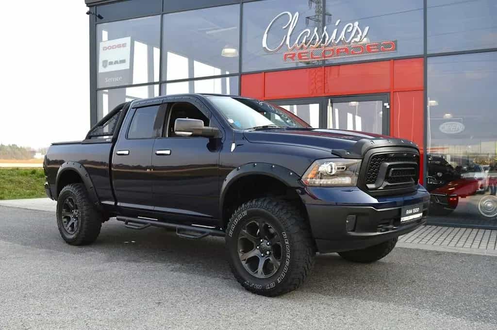 Dodge RAM Laramie Quad Cab 6" Lift 01/2014-photo-1