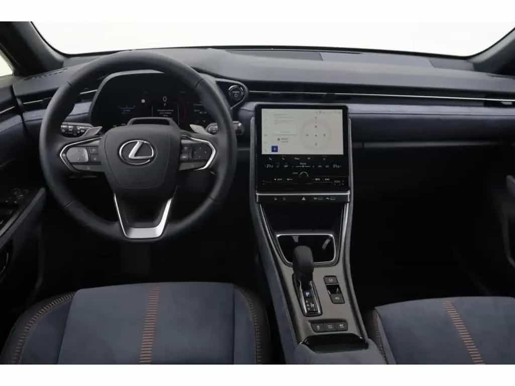 Lexus LBX FWD Cool *LED*360°*M Levinson*HUD*el. Heck* 03/2026-photo-12