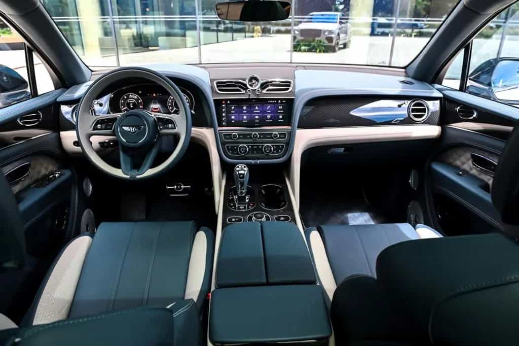 Bentley Bentayga 4.0 V8 S MY24 04/2024-photo-8