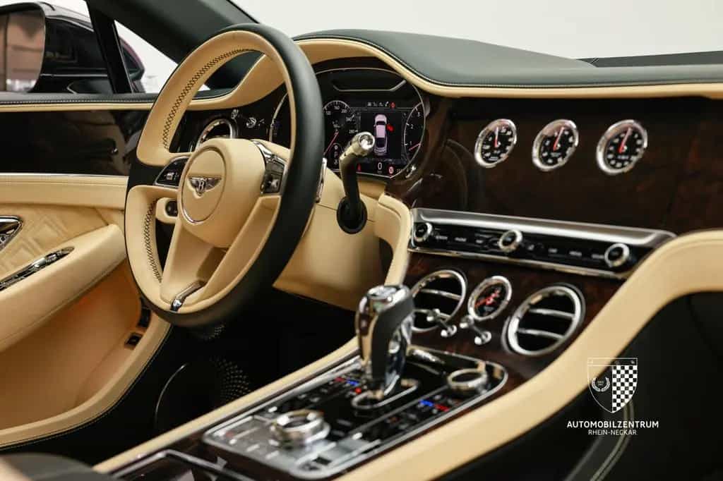 Bentley Continental GT W12 Mulliner/Touring/Rot.Display 07/2020-photo-27