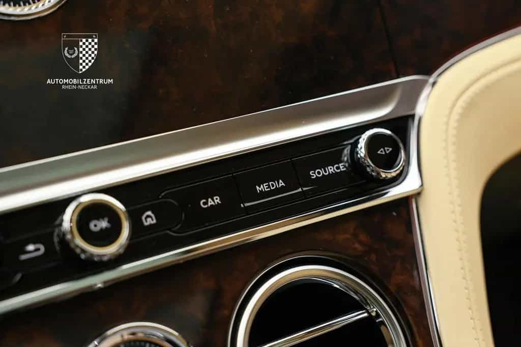 Bentley Continental GT W12 Mulliner/Touring/Rot.Display 07/2020-photo-32