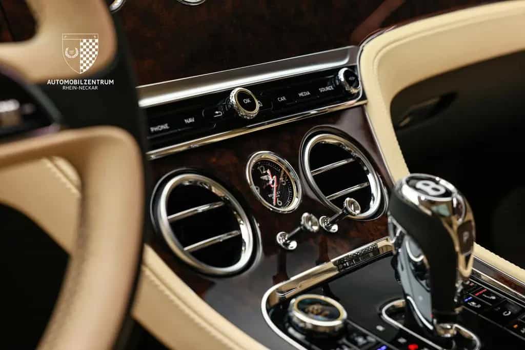 Bentley Continental GT W12 Mulliner/Touring/Rot.Display 07/2020-photo-33
