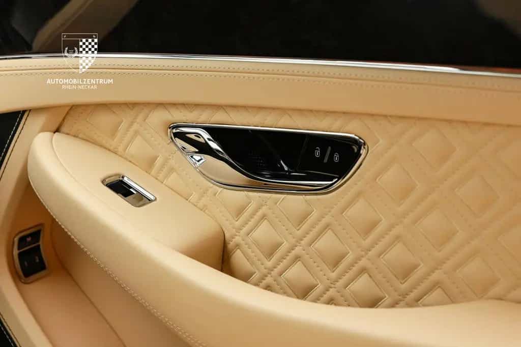 Bentley Continental GT W12 Mulliner/Touring/Rot.Display 07/2020-photo-42