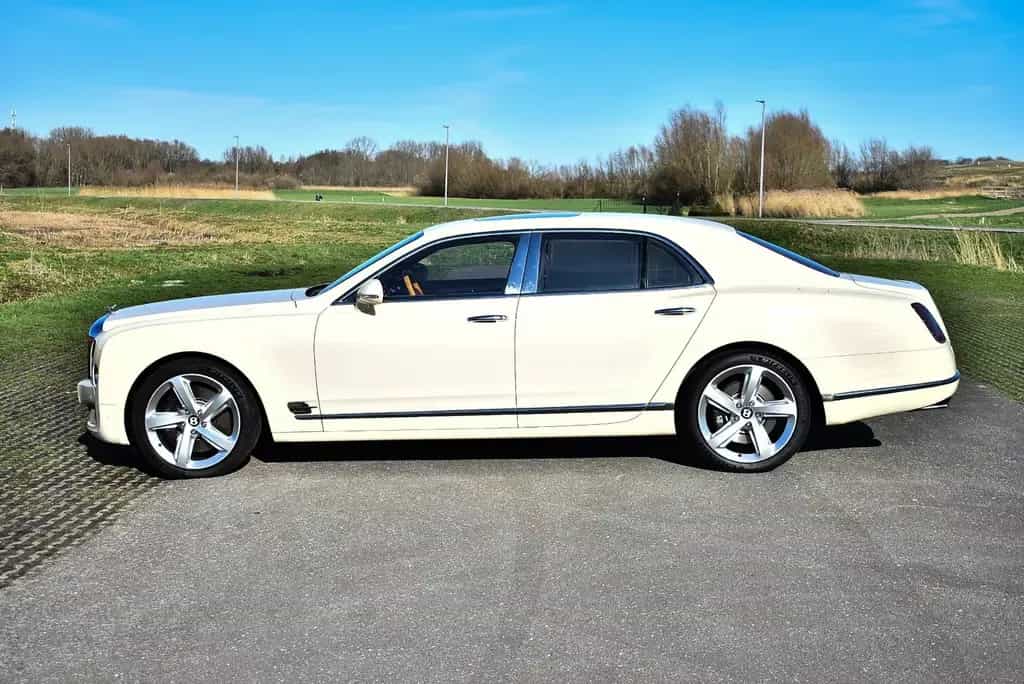 Bentley Mulsanne Speed 6.8 V8 €80.000 in options 04/2015-photo-8