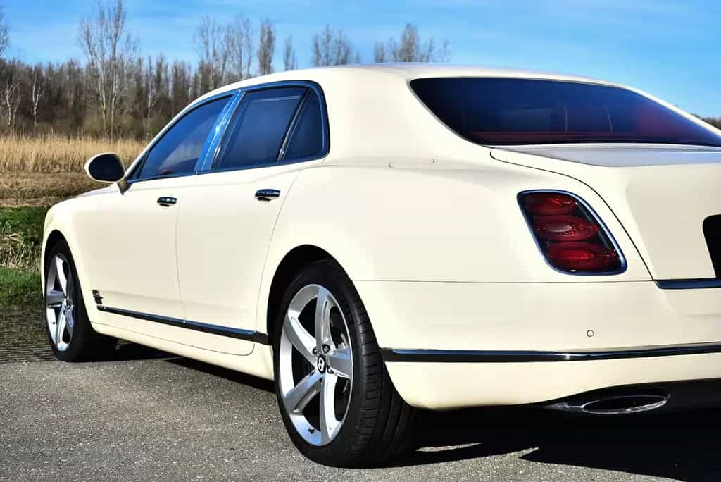 Bentley Mulsanne Speed 6.8 V8 €80.000 in options 04/2015-photo-9