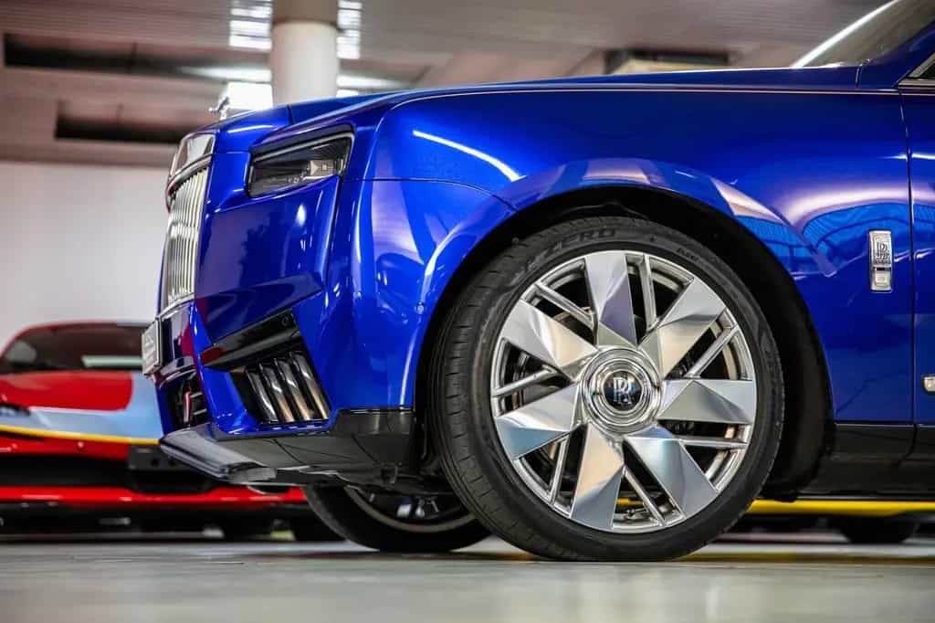 Rolls-Royce Cullinan - Full Spec - Bespoke Interior - VAT 02/2025-photo-10