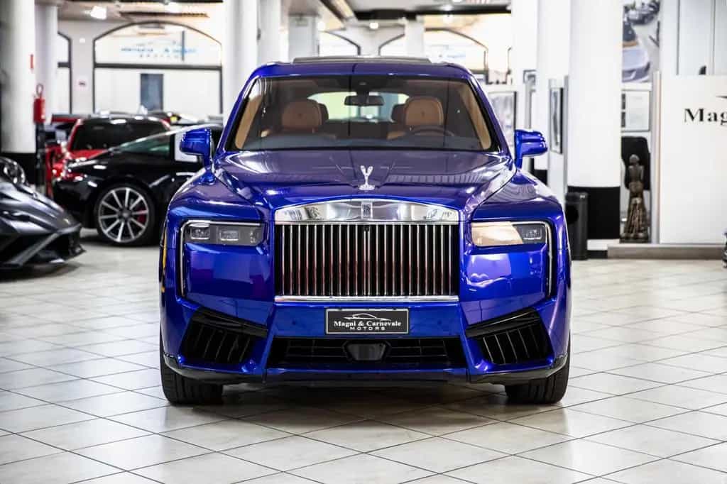 Rolls-Royce Cullinan - Full Spec - Bespoke Interior - VAT 02/2025-photo-3
