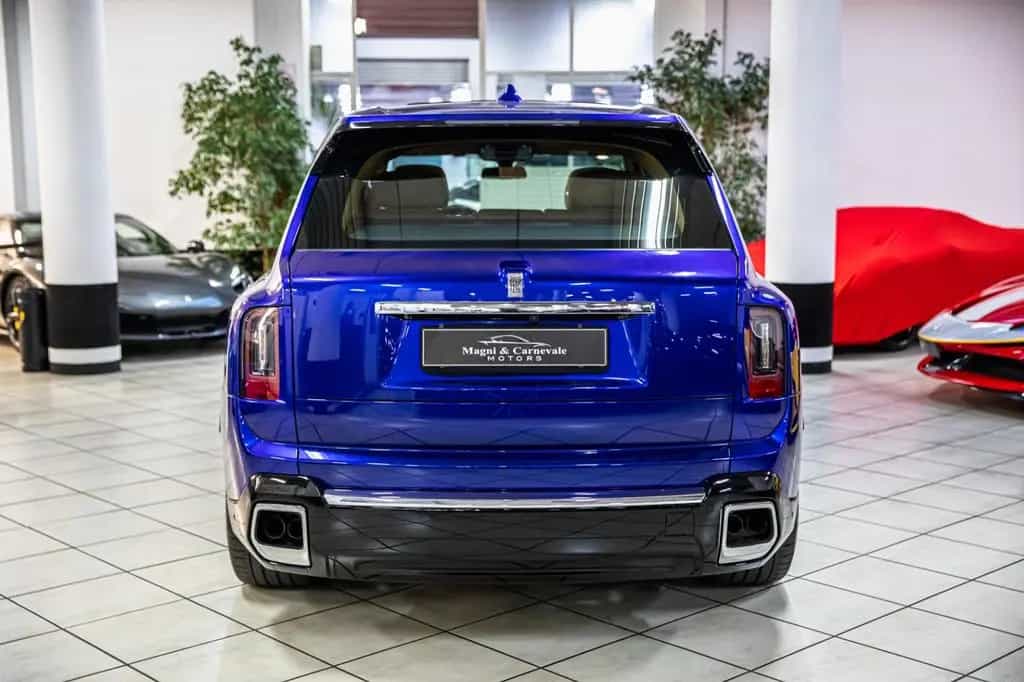 Rolls-Royce Cullinan - Full Spec - Bespoke Interior - VAT 02/2025-photo-7