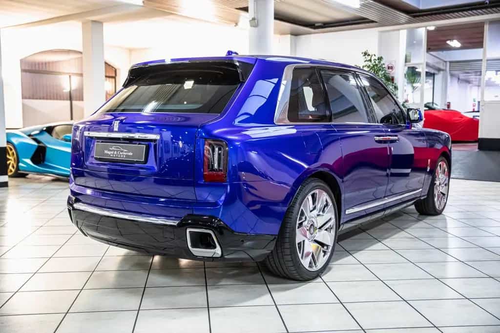 Rolls-Royce Cullinan - Full Spec - Bespoke Interior - VAT 02/2025-photo-8