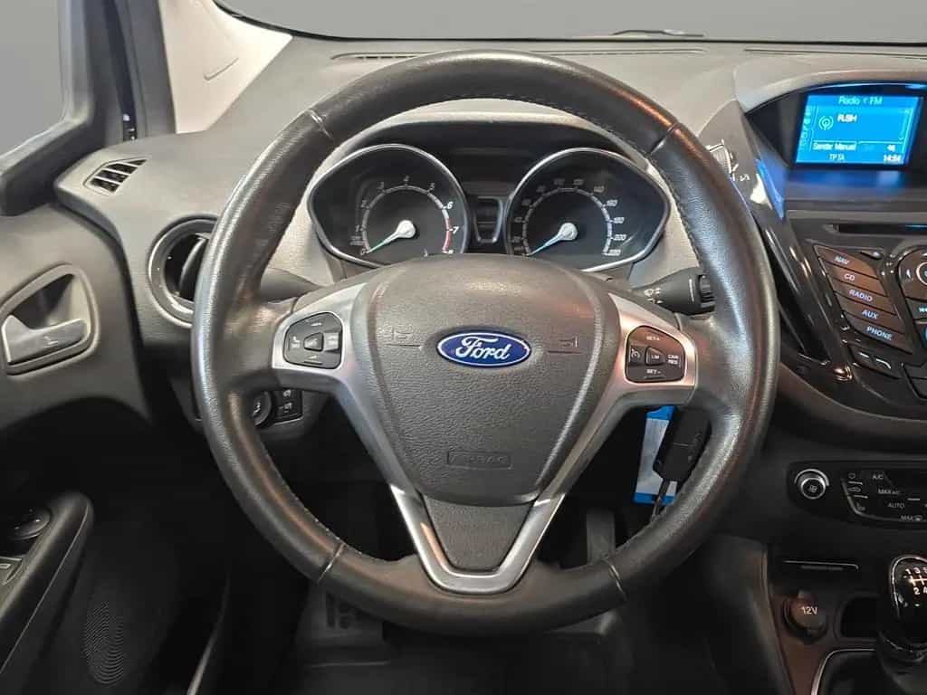 Ford Tourneo Courier Titanium Zahnriemen Service TÜV 08/2018-photo-12