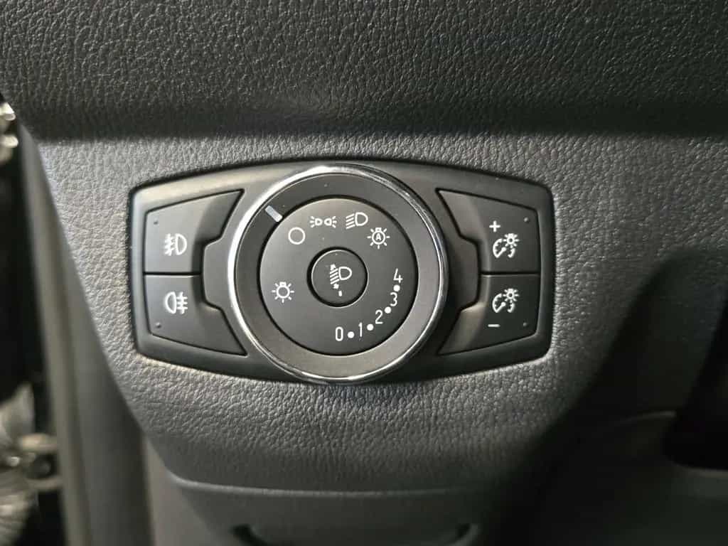 Ford Tourneo Courier Titanium Zahnriemen Service TÜV 08/2018-photo-15