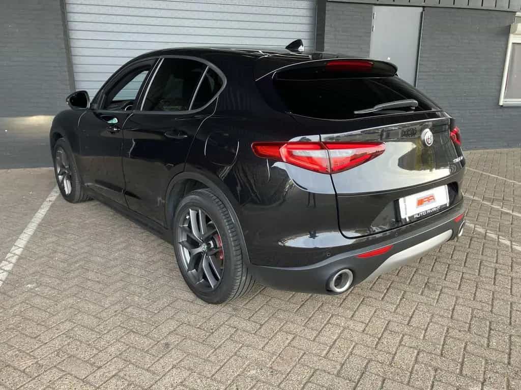 Alfa Romeo Stelvio 2.2d SUPER-XENON-LEDER-VOLL 08/2017-photo-6